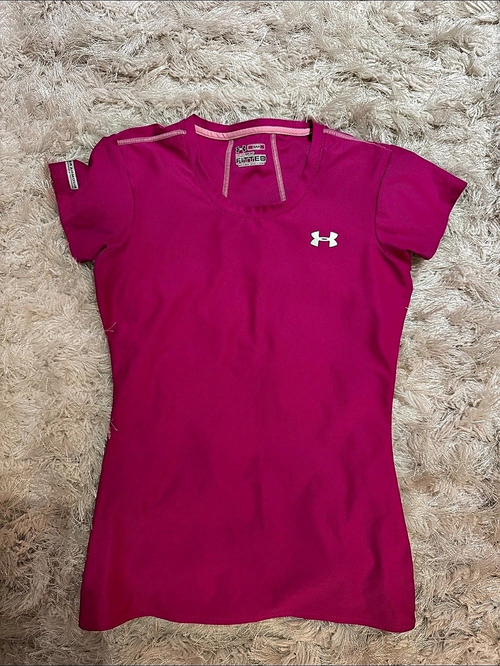 Under Armour HeatGear Fitted Short Sleeve Tee Pink Small